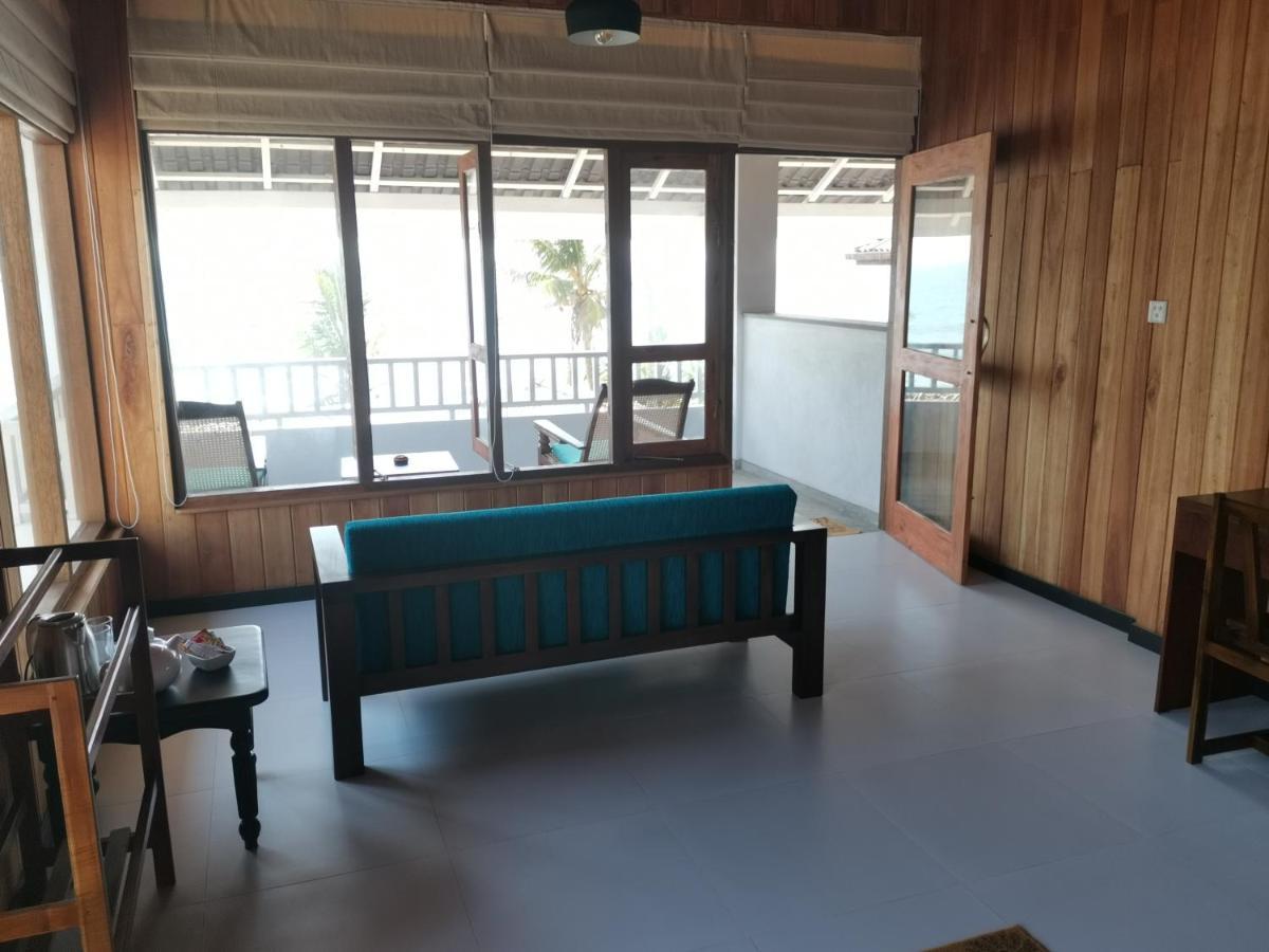 Mountain Wave Hotel And Surfshop Hikkaduwa Exterior foto