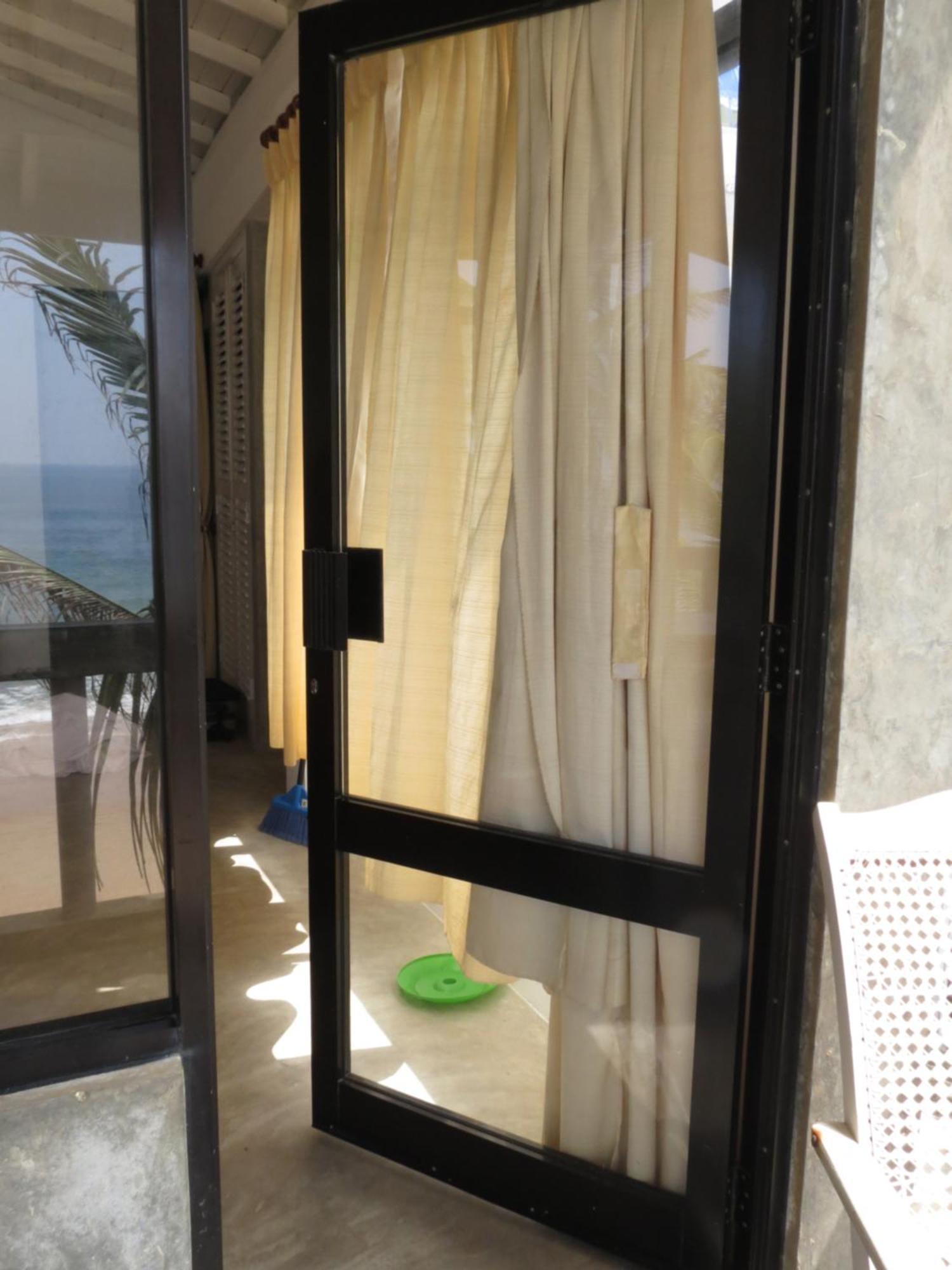 Mountain Wave Hotel And Surfshop Hikkaduwa Habitación foto